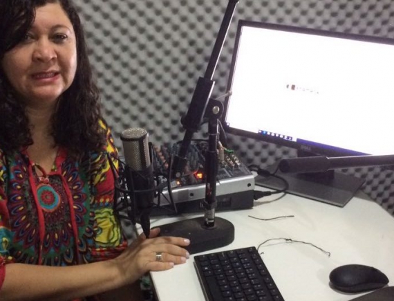 Conto da jornalista Flávia Regina Melo é selecionado para coletânea do Prêmio Off FLIP 2021